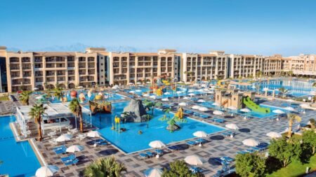 Albatros White Beach