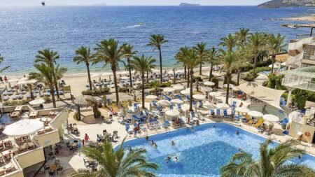 Arin Resort