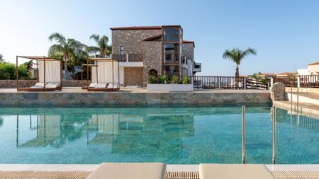 Costa Lindia Beach Resort