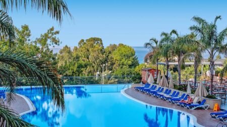 Michell Spa Beach Club