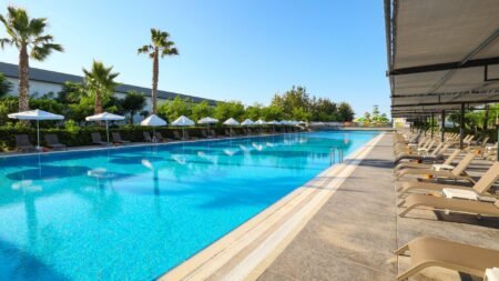 Crystal Centro Pearl Collection