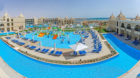 Titanic Royal & Aqua Park