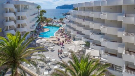 Fergus Style Cala Blanca