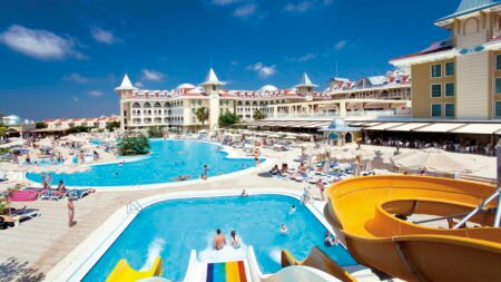 Side Star Resort