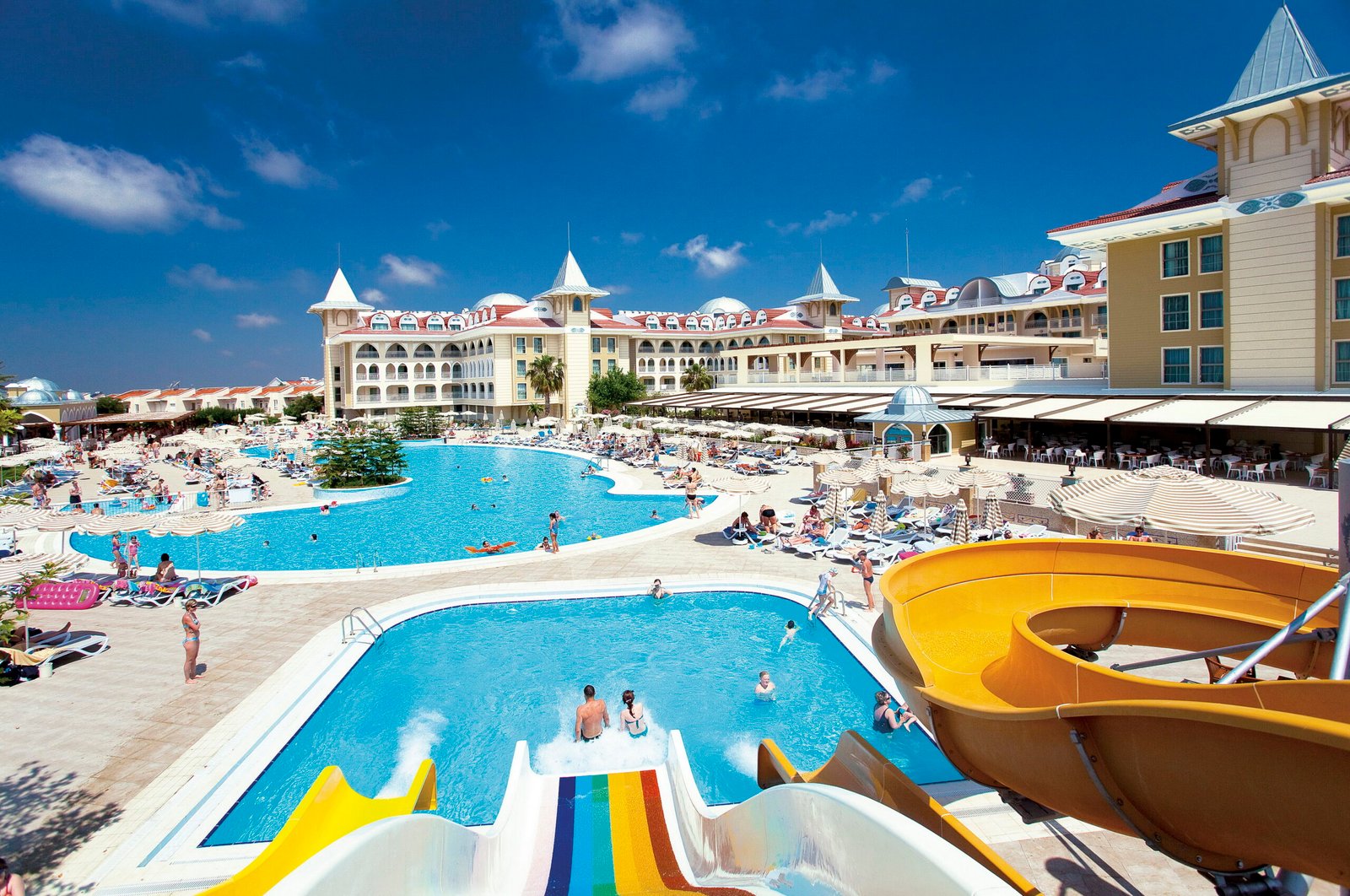 Side Star Resort