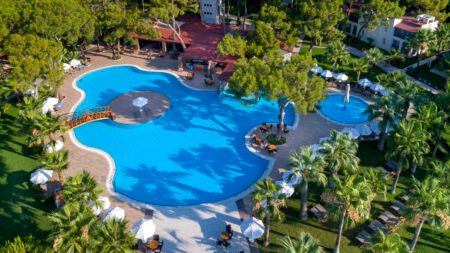 Seven Seas Hotel Life