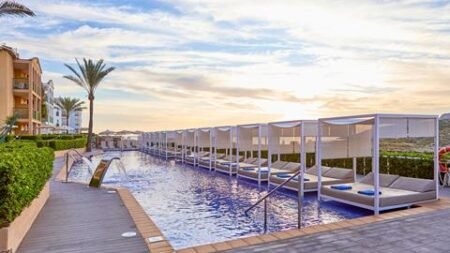 Zafiro Cala Mesquida