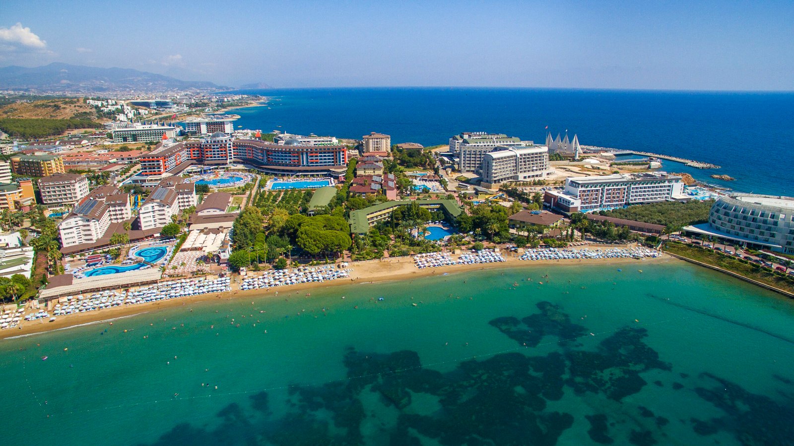 Lonicera World Hotel