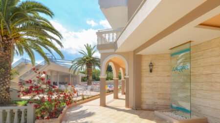 Karras Grande Resort