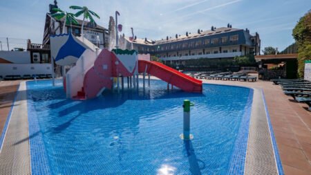 Santa Susanna Resort