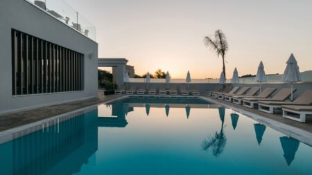 Tesoro Hotel